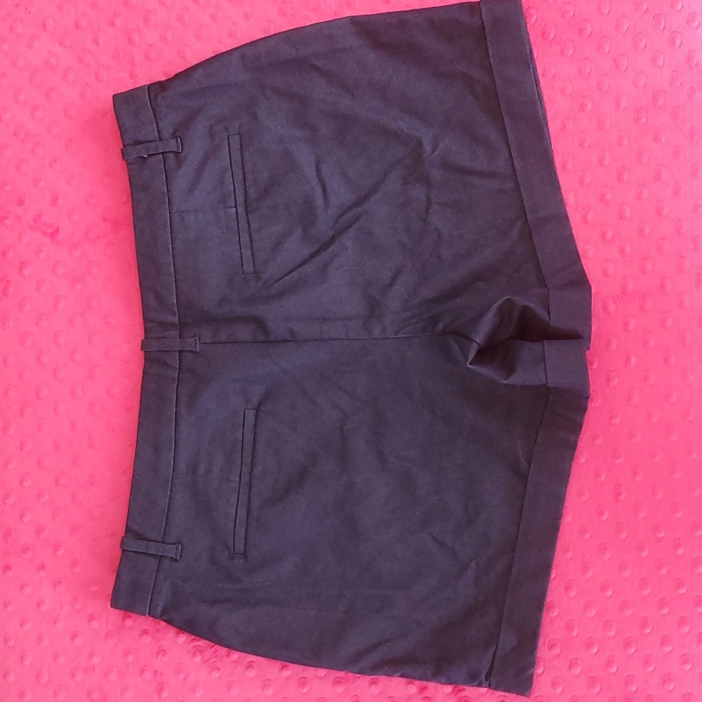 Shorts - Picture 2 of 4